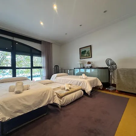 Riverside בילבאו